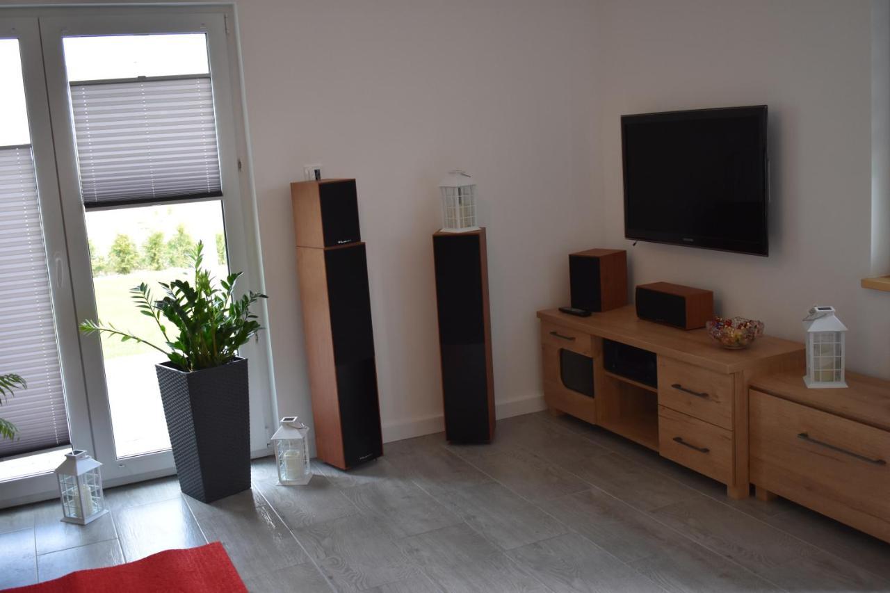 Jeszcze Bardziej Dziki Sad Villa Slajszewo Ngoại thất bức ảnh
